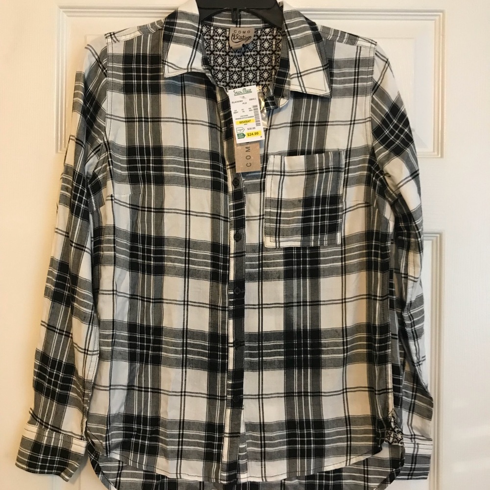 Plaid long sleeve button‎ up